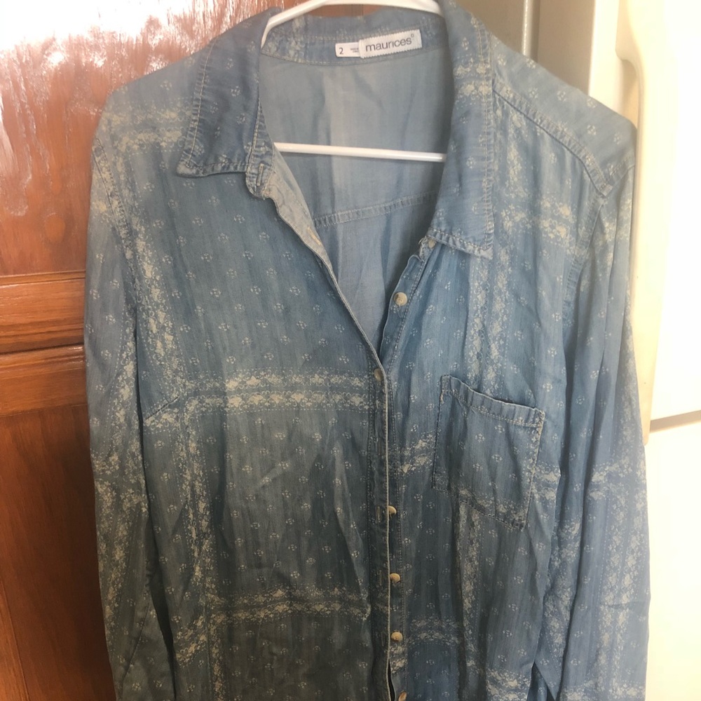 Maurice’s soft denim style button-up